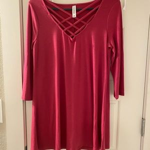 🌟$5 SALE🌟 Criss Cross Maroon Tunic